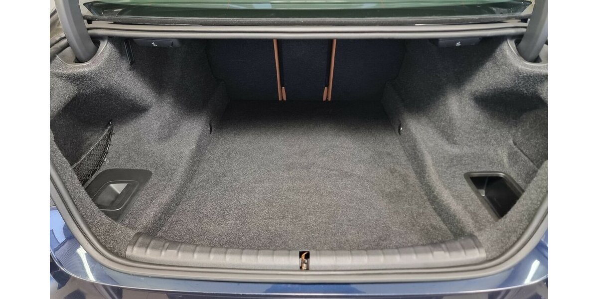 BMW 520d Luxury Line LED ACC SHZ Navi Klima Leder 46.700 km 33.850 &euro; Garrel 49681