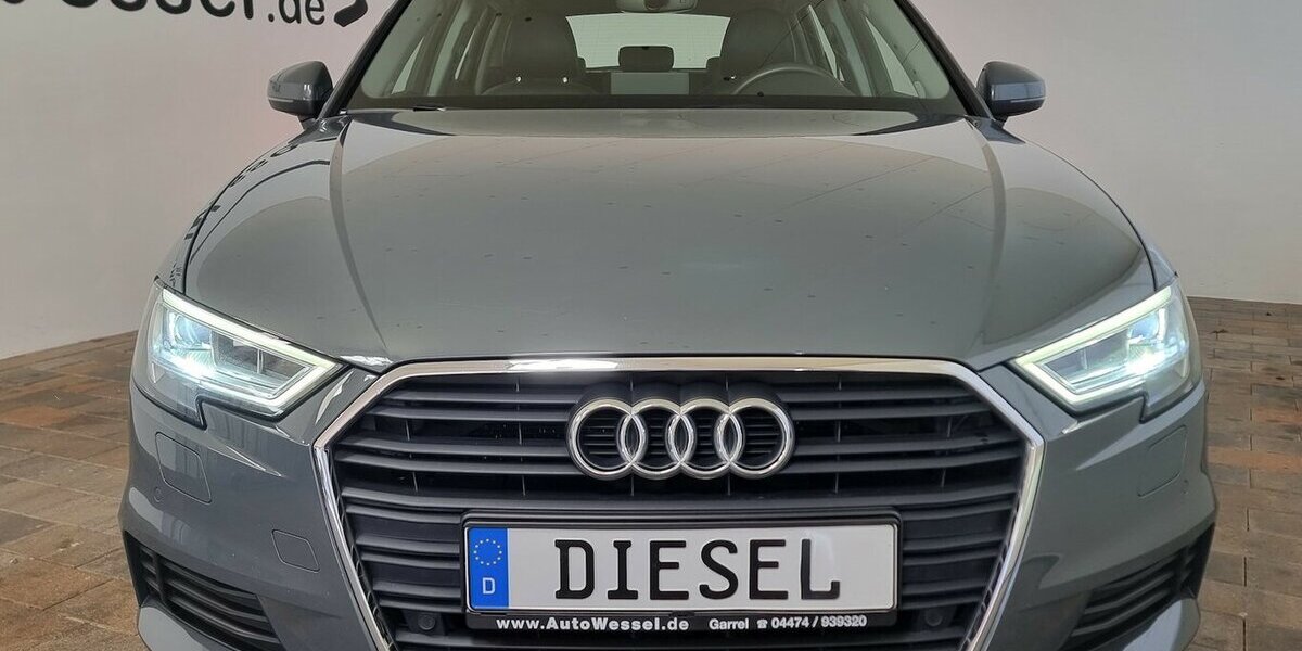 Audi A3 30 TDI LED SHZ Navi Leder Tempomat Digital 88.900 km 18.500 &euro; Garrel 49681