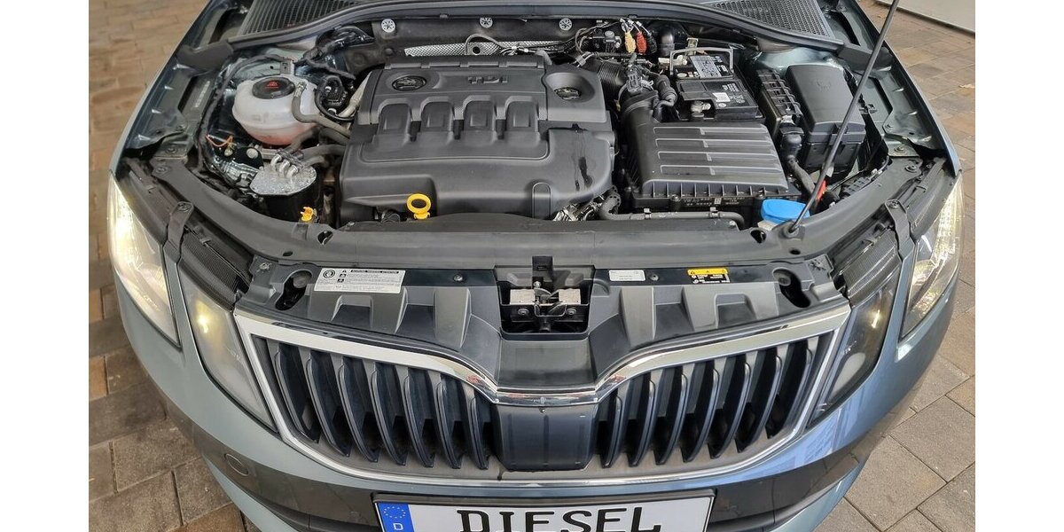 Skoda Octavia Ambition DSG Navi Klima Tempomat Kamera 67.200 km 18.450 &euro; Garrel 49681