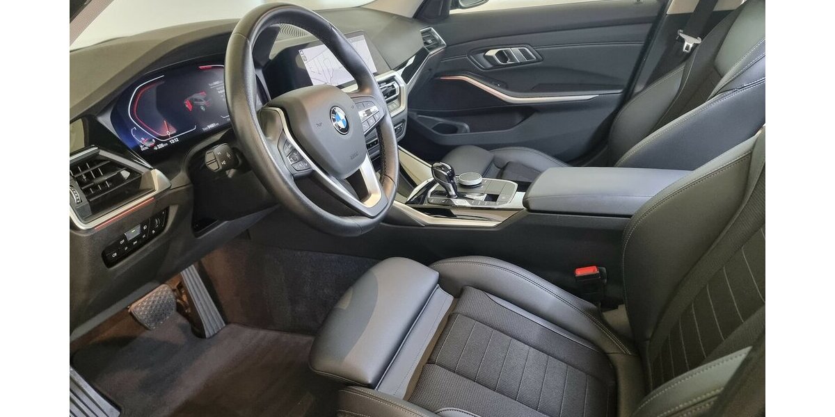 BMW 320d Sport Line LED ACC AHK Navi Hifi T-Leder 94.800 km 26.450 &euro; Garrel 49681