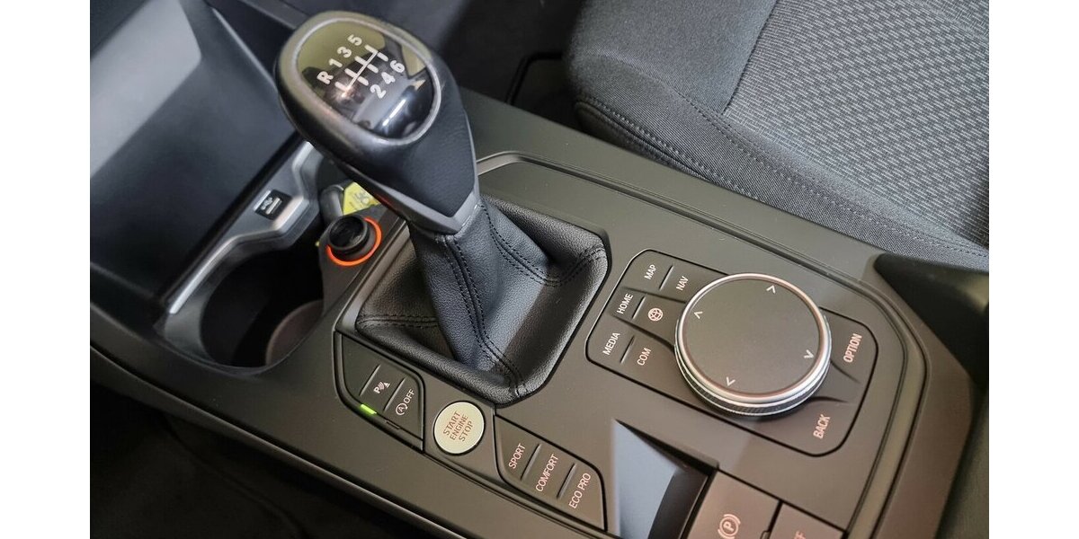 BMW 118d Advantage LED Navi Kamera 51.800 km 21.500 &euro; Garrel 49681