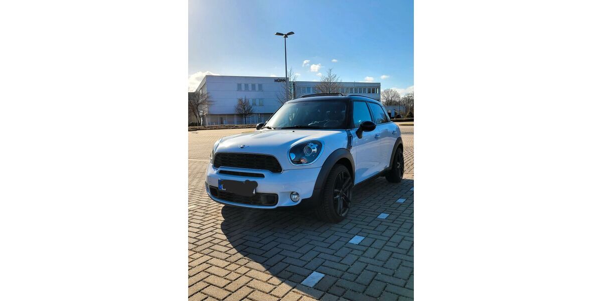 Mini Countryman S (Cooper) 129.500 km 10.400 &euro; Bad Zwischenahn 26160