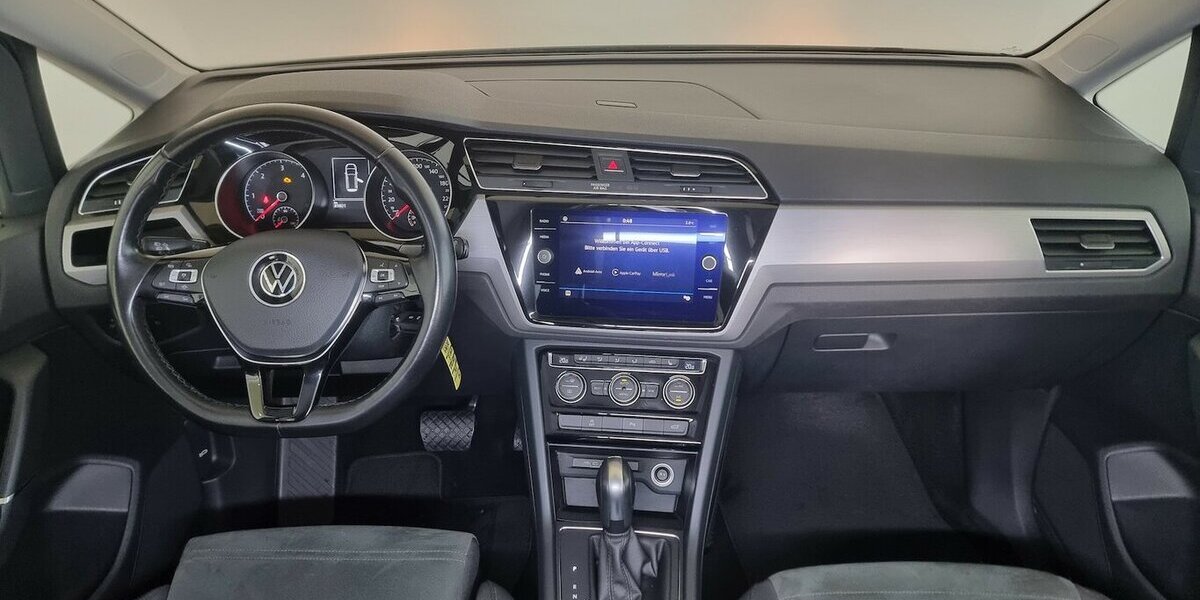 VW Touran Comfortline BMT ACC AHK Kamera 7-Sitzer 89.900 km 24.990 &euro; Garrel 49681