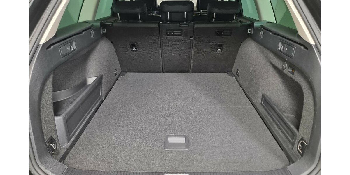 VW Passat Highline 4M LED ACC APP AHK Standheizung 112.600 km 23.850 &euro; Garrel 49681