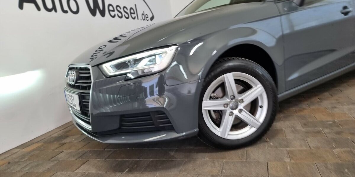 Audi A3 30 TDI LED SHZ Navi Leder Tempomat Digital 88.900 km 18.500 &euro; Garrel 49681