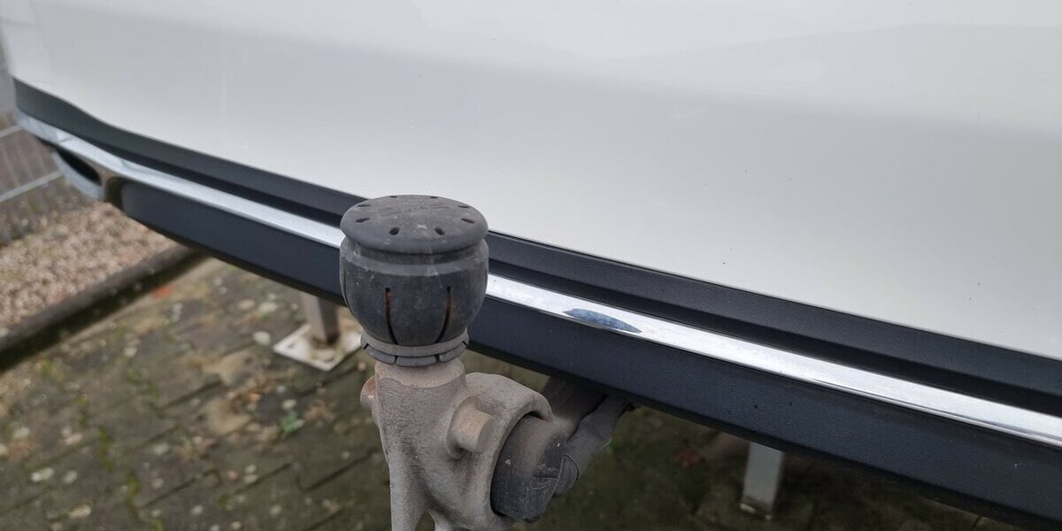 Mercedes-Benz C 220 dT Avantg MBUX LED AHK APP LED Kamera 96.700 km 29.999 &euro; Garrel 49681