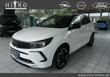 Opel Grandland (X) 30.371 km 23.880 &euro; Oldenburg 26125