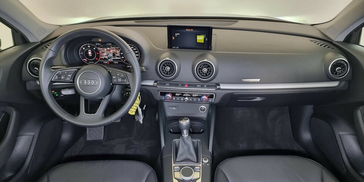 Audi A3 30 TDI LED SHZ Navi Leder Tempomat Digital 88.900 km 18.500 &euro; Garrel 49681