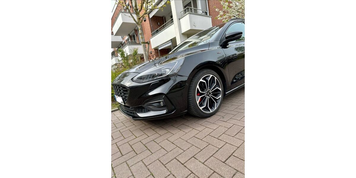 Ford Focus 87.000 km 18.999 &euro; Oldenburg 26125
