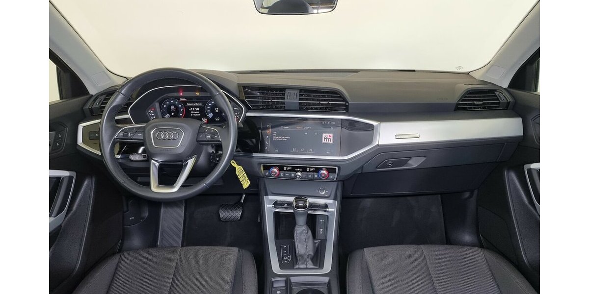 Audi Q3 35 TFSI LED ACC AHK SHZ DAB Navi Klima Spur 64.500 km 25.990 &euro; Garrel 49681