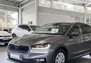Skoda Fabia 6.003 km 22.990 &euro; Oldenburg 26123