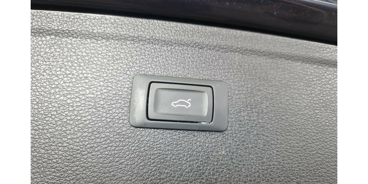 Audi Q5 2.0 TDI LED Leder Connectivity Schalter VIC 112.700 km 24.900 &euro; Garrel 49681