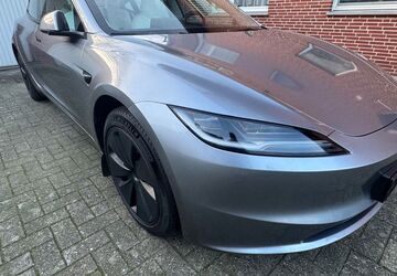 Tesla Model 3 13.427 km 48.600 &euro; Boesel 26219