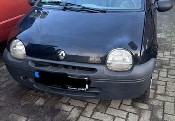 Renault Twingo 121.000 km 1.190 &euro; Berne 27804