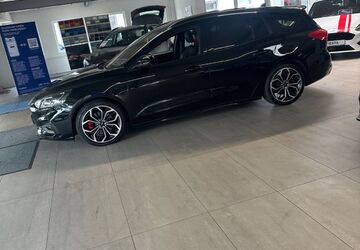 Ford Focus 83.000 km 20.000 &euro; Oldenburg 26125