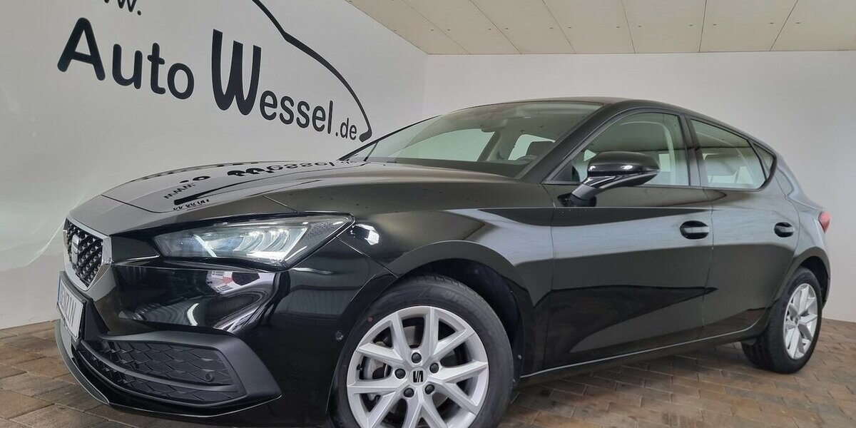 Seat Leon Style VIC Navi PDC Spur LED Tempomat VIC 49.700 km 16.900 &euro; Garrel 49681