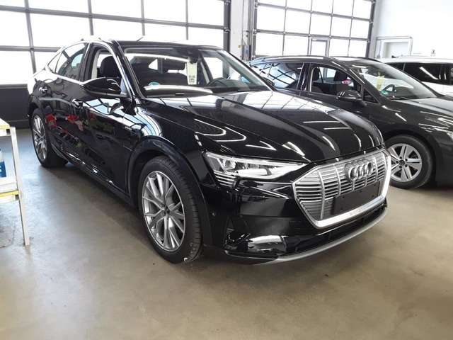 Audi e-tron 29.887 km 31.890 &euro; Rastede/ Wahnbek 26180