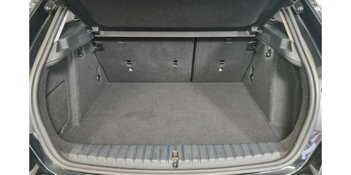 BMW 116d Advantage LED Teilleder DAB Live Cockpit 74.400 km 20.990 &euro; Garrel 49681