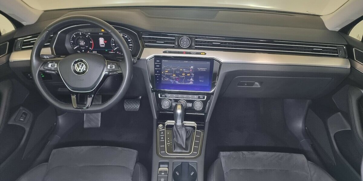 VW Passat Highline 4M LED ACC APP AHK Standheizung 112.600 km 23.850 &euro; Garrel 49681