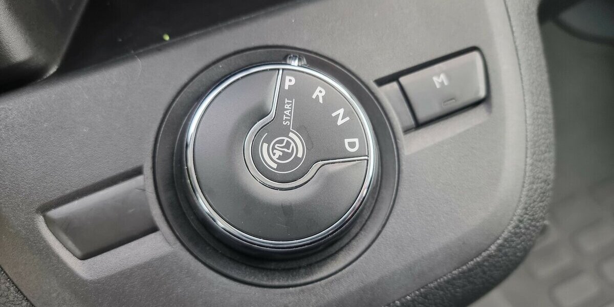 Opel Zafira Life Edition M Vivaro 9-Sitzer Automatik 87.900 km 27.900 &euro; Garrel 49681