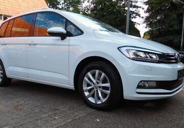 VW Touran 149.326 km 15.990 &euro; Wardenburg OT Tungeln 26203