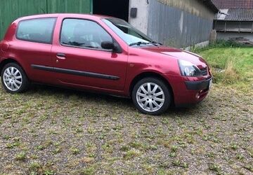 Renault Clio 130.000 km 1.877 &euro; Edewecht 26188