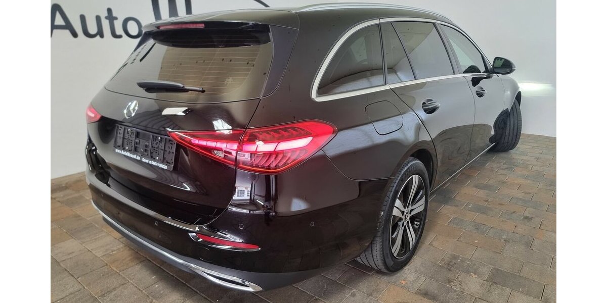Mercedes-Benz C 300 T e Avantgarde LED ACC AHK Navi Kamera 73.700 km 35.500 &euro; Garrel 49681