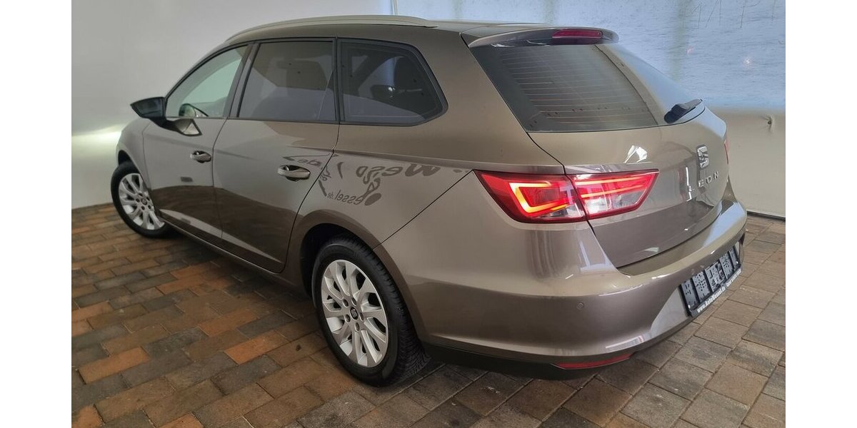 Seat Leon ST Style LED Navi DSG PDC 2.Hand 158.500 km 11.450 &euro; Garrel 49681