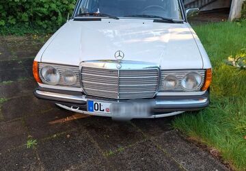 Mercedes-Benz 200 103.700 km 13.000 &euro; Oldenburg 26121
