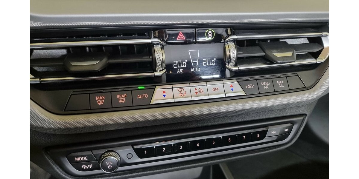 BMW 118d Advantage LED Navi Kamera 51.800 km 21.500 &euro; Garrel 49681