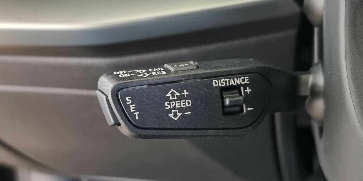 Audi A3 30TFSI limo Navi Leder Digital VIC Kamera LED 66.400 km 21.450 &euro; Garrel 49681