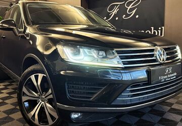 VW Touareg 166.141 km 17.999 &euro; Oldenburg 26125