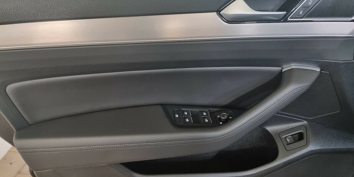 VW Passat Highline 4M LED ACC APP AHK Standheizung 112.600 km 23.850 &euro; Garrel 49681