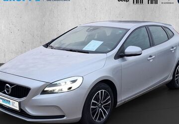 Volvo V40 118.713 km 13.990 &euro; Oldenburg 26135