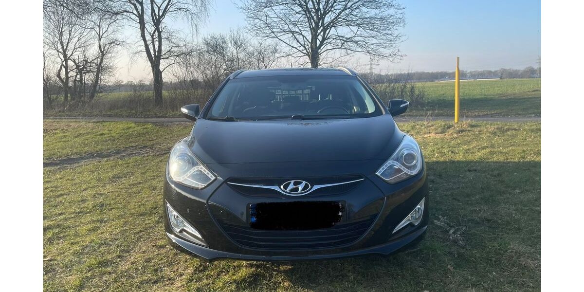 Hyundai i40 214.000 km 6.700 &euro; Großenkneten 26197