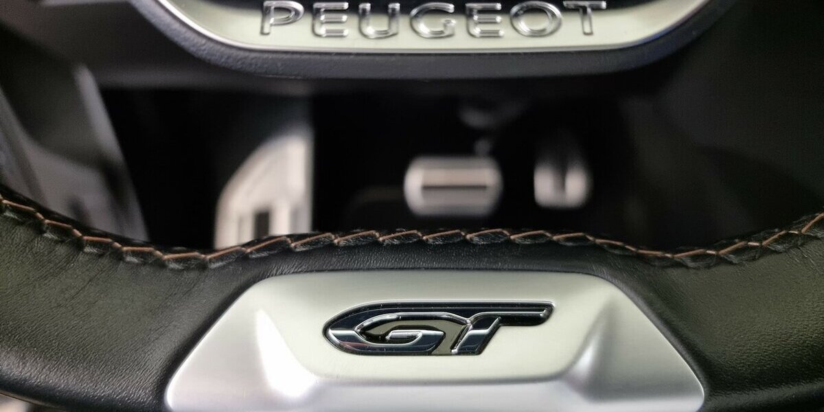 Peugeot 5008 GT LED APP SHZ Kamera Digital Navi 7-Sitzer 47.200 km 27.850 &euro; Garrel 49681