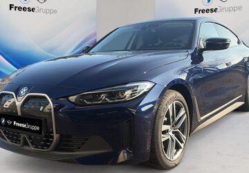 BMW i4 55.225 km 36.490 &euro; Oldenburg 26135