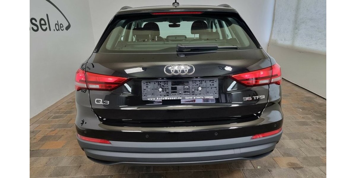 Audi Q3 35 TFSI LED ACC AHK SHZ DAB Navi Klima Spur 64.500 km 25.990 &euro; Garrel 49681