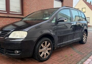 VW Touran 280.000 km 1.220 &euro; Delmenhorst 27749