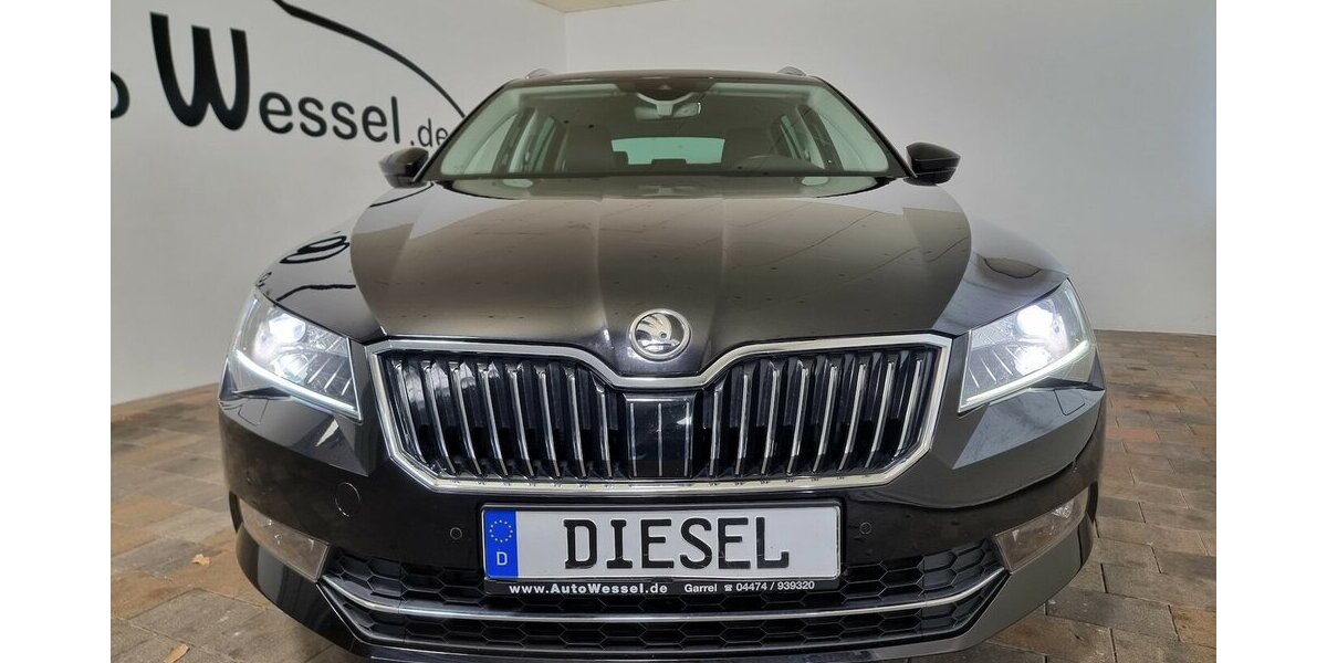 Skoda Superb Style Bi-Xenon AHK ACC SHZ Navi Tempomat 123.550 km 18.850 &euro; Garrel 49681