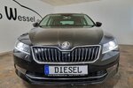 Skoda Superb Style Bi-Xenon AHK ACC SHZ Navi Tempomat 123.550 km 18.850 &euro; Garrel 49681