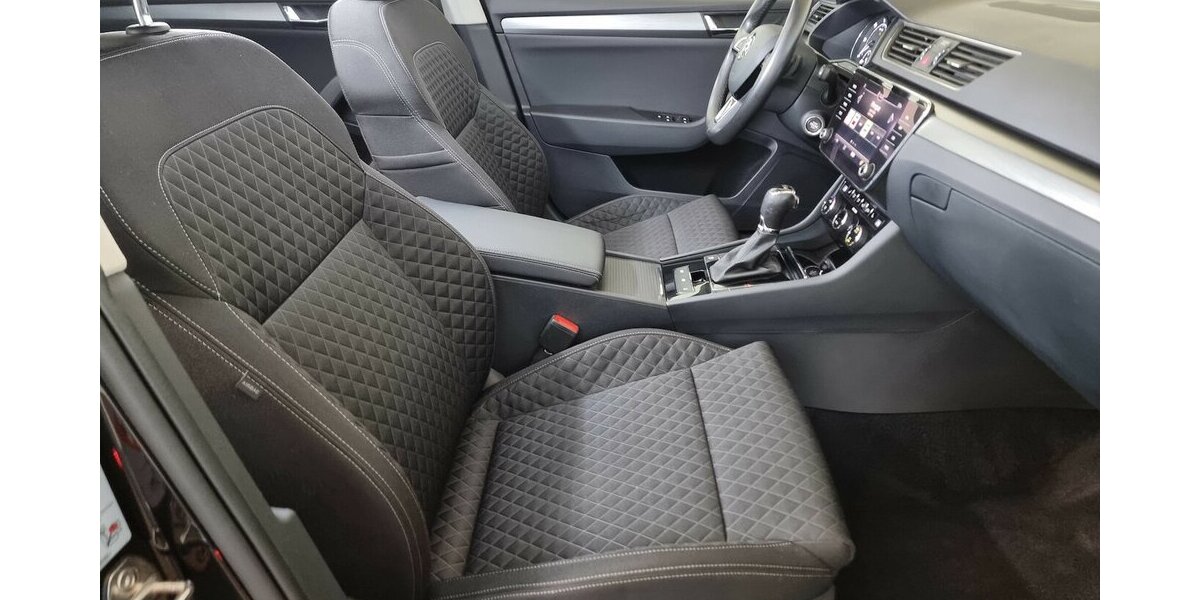 Skoda Superb Style Bi-Xenon AHK ACC SHZ Navi Tempomat 123.550 km 18.850 &euro; Garrel 49681