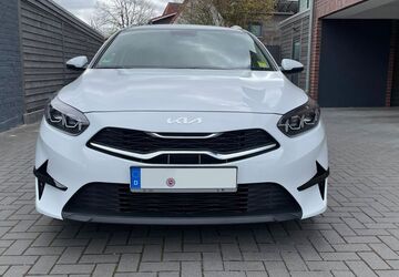 Kia ceed Sportswagon 31.500 km 19.100 &euro; Oldenburg 26123