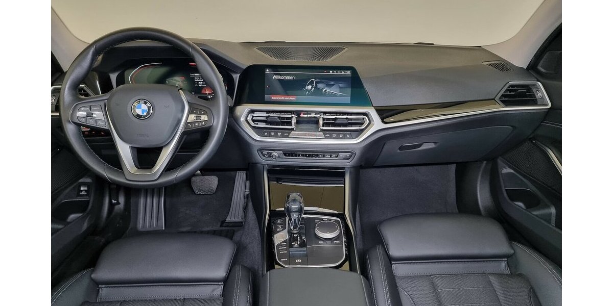 BMW 320d xDrive Sport Line LED AHK Spur Kamera Pano 86.800 km 27.450 &euro; Garrel 49681