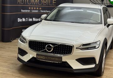 Volvo V60 Cross Country 113.339 km 28.850 &euro; Rastede/ Wahnbek 26180