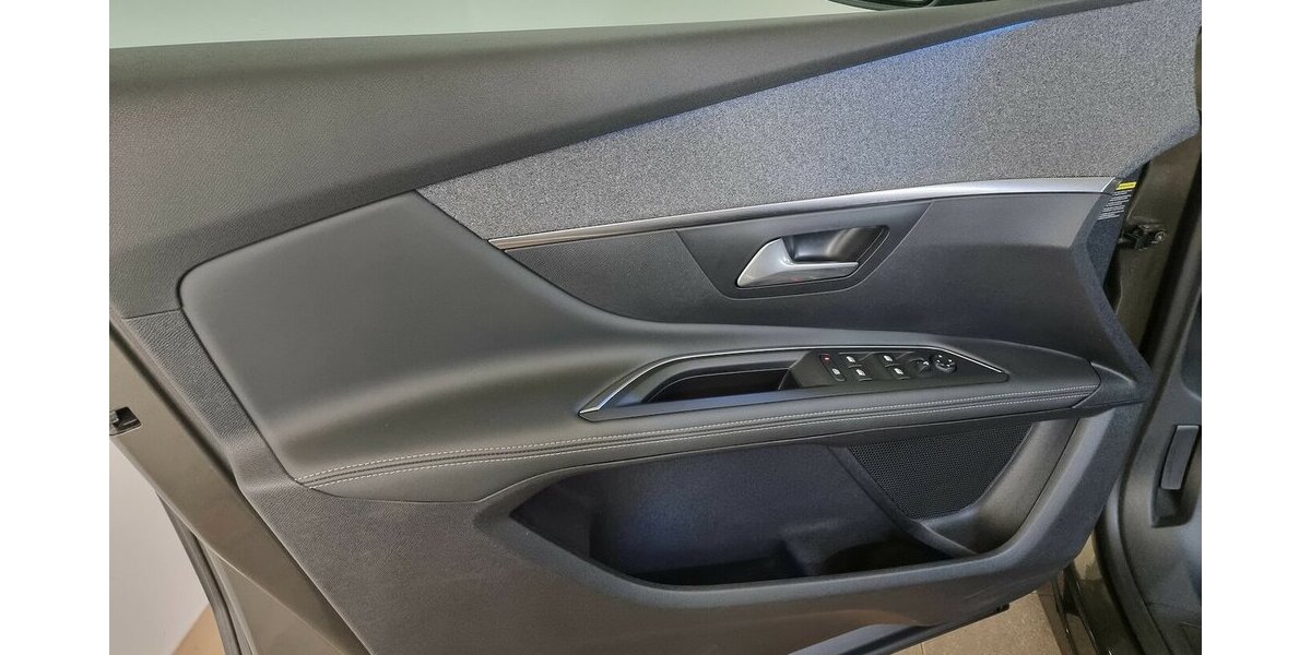 Peugeot 5008 GT-Line LED i-Cockpit 180° Kamera Keyless 58.900 km 22.850 &euro; Garrel 49681