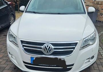 VW Tiguan 151.000 km 7.999 &euro; Edewecht 26188