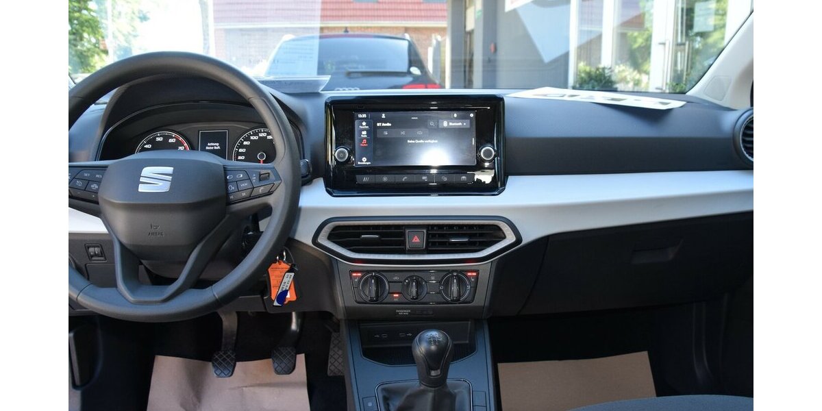 Seat Ibiza Reference 1,0 Klima*LED*BT*DAB*Sihzg*5 Trg 37.256 km 13.980 &euro; Rastede 26160