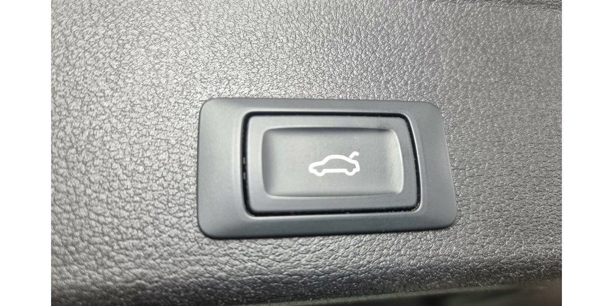 Audi A4 40 TFSI S line MHEV LED ACC AHK Navi Massage 76.500 km 29.999 &euro; Garrel 49681