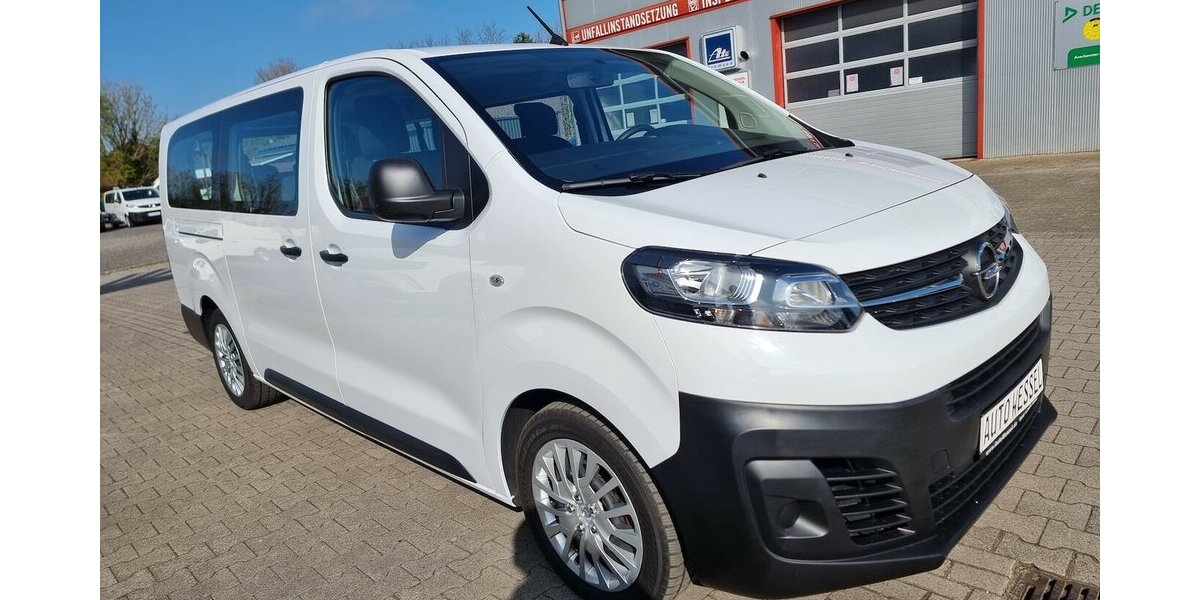 Opel Zafira Life Edition M Vivaro 9-Sitzer Automatik 84.300 km 29.999 &euro; Garrel 49681